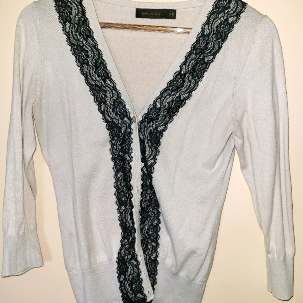 THE LIMITED CARDIGAN